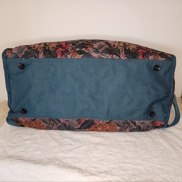 80s Riviera Floral Tapestry Duffle Bag - Picture 8 of 14